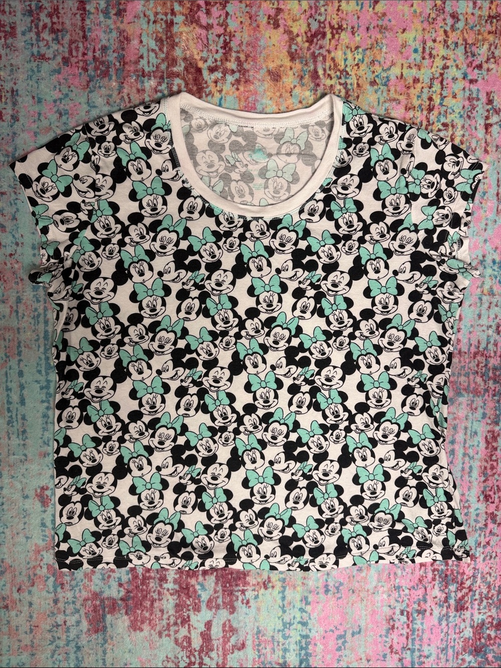Minnie Mouse Print Tee in Mint and Black